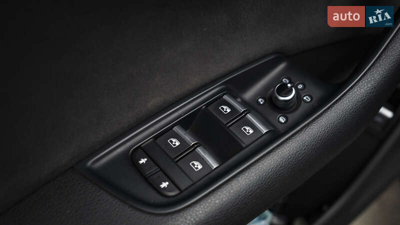 Внедорожник / Кроссовер Audi Q7 2017 в Киеве