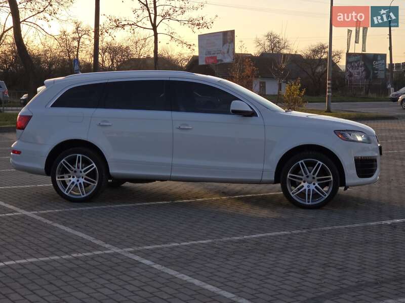 Внедорожник / Кроссовер Audi Q7 2015 в Коломые