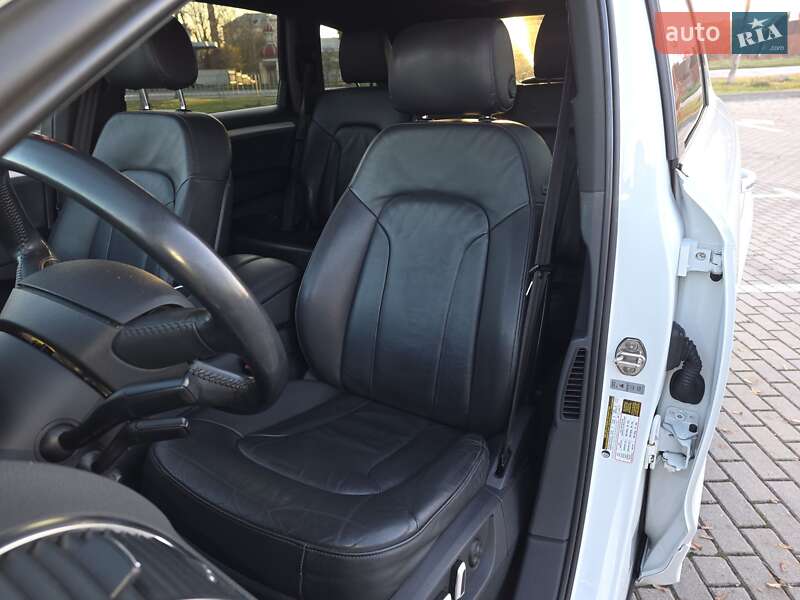 Внедорожник / Кроссовер Audi Q7 2015 в Коломые