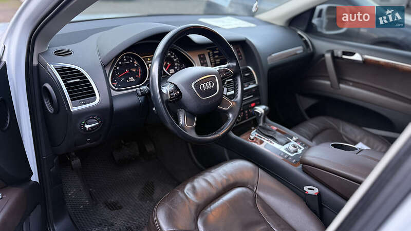 Внедорожник / Кроссовер Audi Q7 2015 в Полтаве