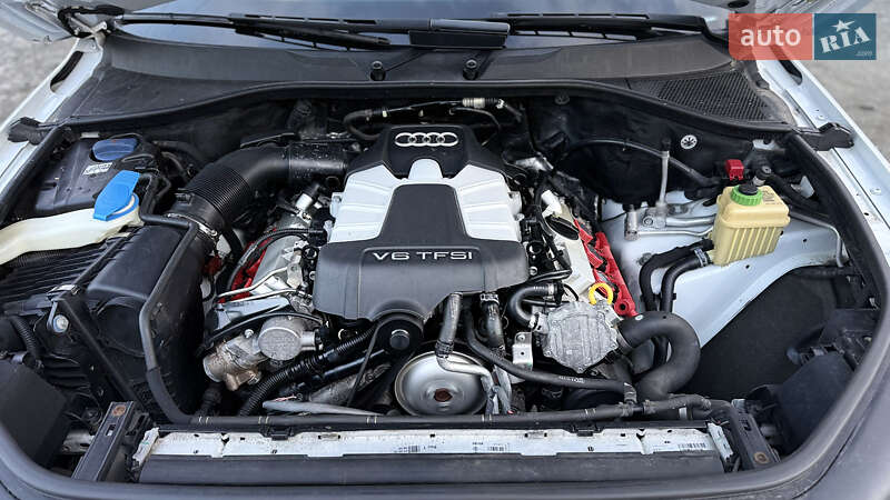 Внедорожник / Кроссовер Audi Q7 2015 в Полтаве