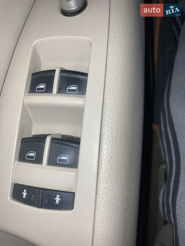 Внедорожник / Кроссовер Audi Q7 2010 в Умани