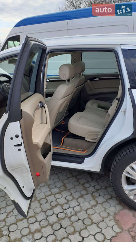 Внедорожник / Кроссовер Audi Q7 2010 в Умани