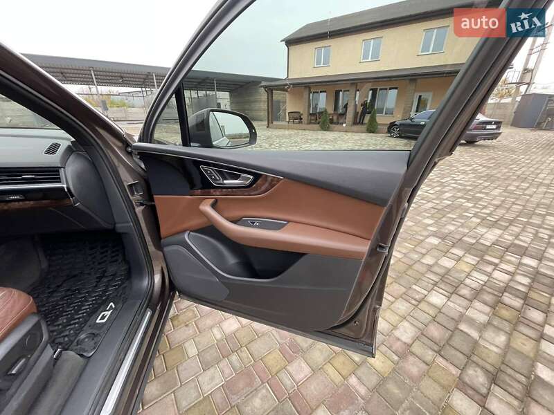 Внедорожник / Кроссовер Audi Q7 2016 в Одессе фото 31 Внедорожник / Кроссовер Audi Q7 2016 в Одессе