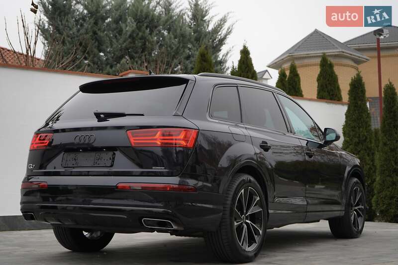 Внедорожник / Кроссовер Audi Q7 2017 в Одессе