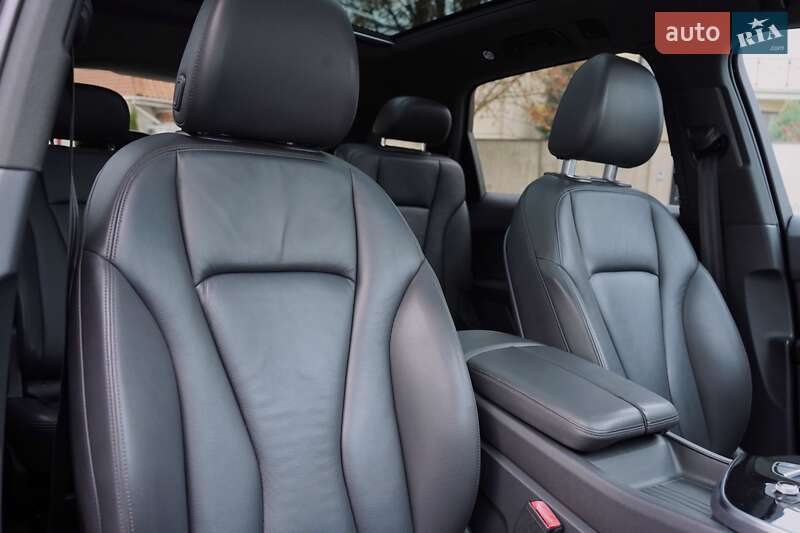 Внедорожник / Кроссовер Audi Q7 2017 в Одессе