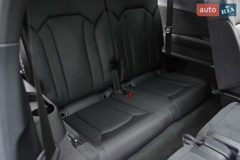 Внедорожник / Кроссовер Audi Q7 2017 в Одессе