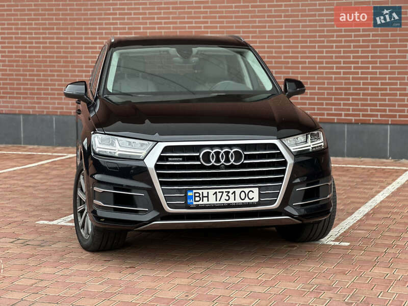 Внедорожник / Кроссовер Audi Q7 2018 в Одессе