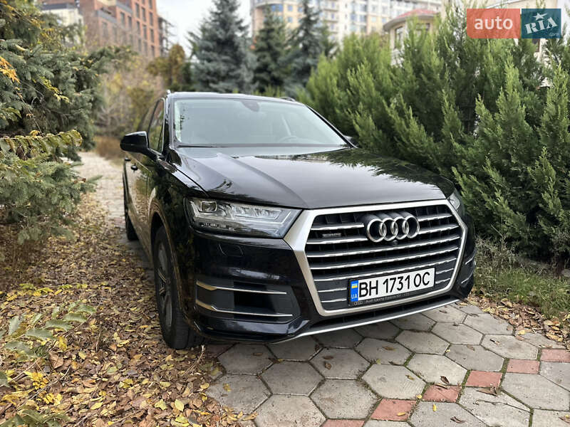 Внедорожник / Кроссовер Audi Q7 2018 в Одессе