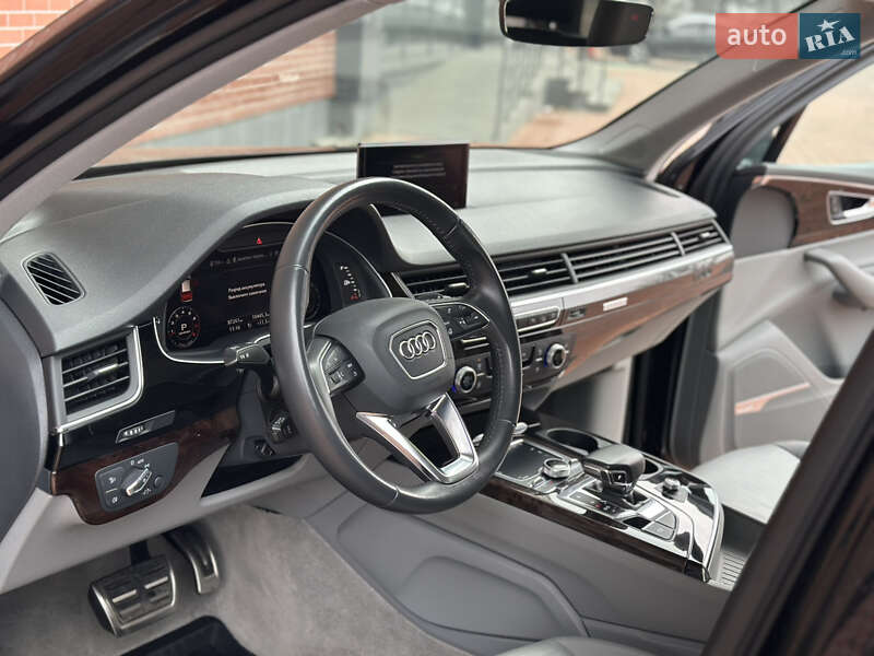 Внедорожник / Кроссовер Audi Q7 2018 в Одессе