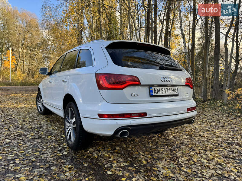 Внедорожник / Кроссовер Audi Q7 2012 в Житомире