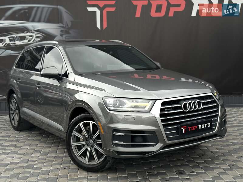 Позашляховик / Кросовер Audi Q7 2017 в Львові