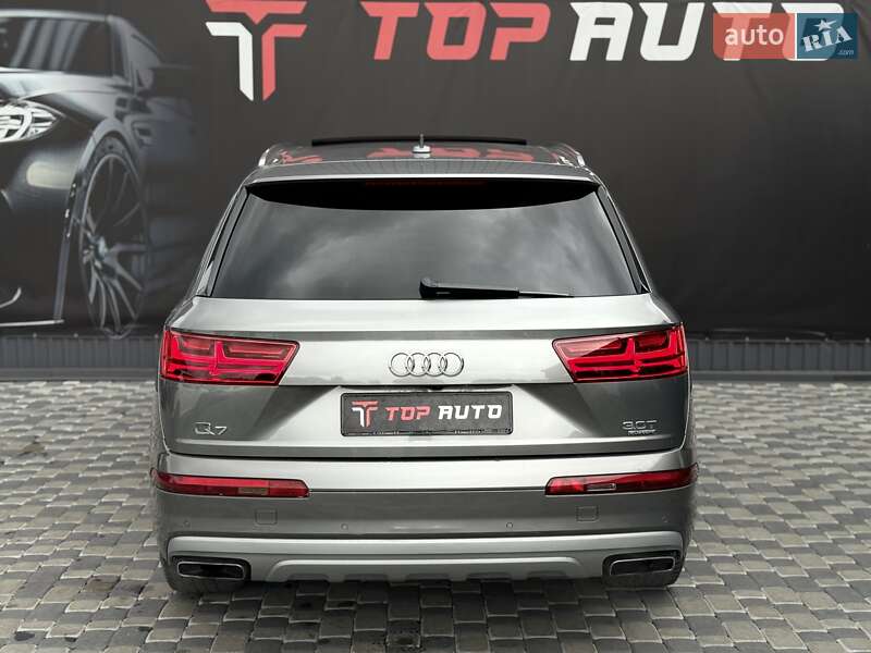 Позашляховик / Кросовер Audi Q7 2017 в Львові