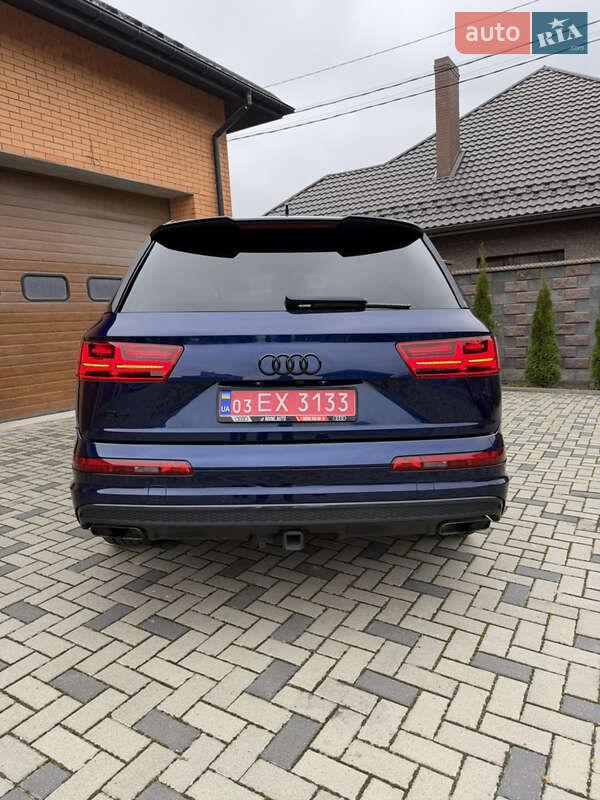 Внедорожник / Кроссовер Audi Q7 2019 в Ровно