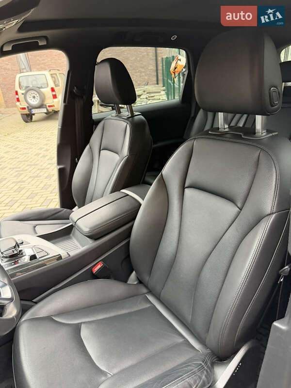 Внедорожник / Кроссовер Audi Q7 2019 в Ровно