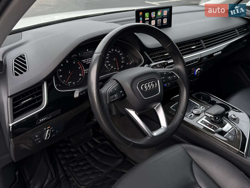 Позашляховик / Кросовер Audi Q7 2016 в Житомирі