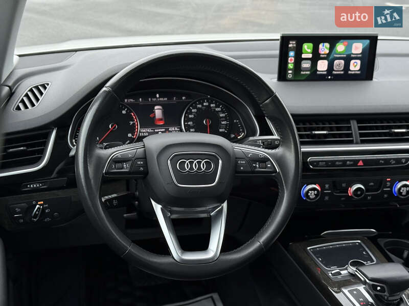 Позашляховик / Кросовер Audi Q7 2016 в Житомирі