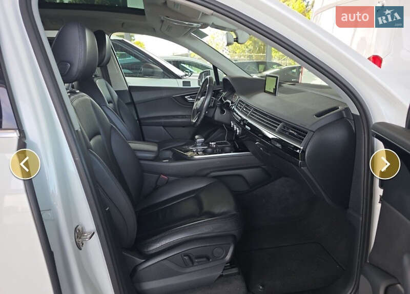 Позашляховик / Кросовер Audi Q7 2016 в Житомирі