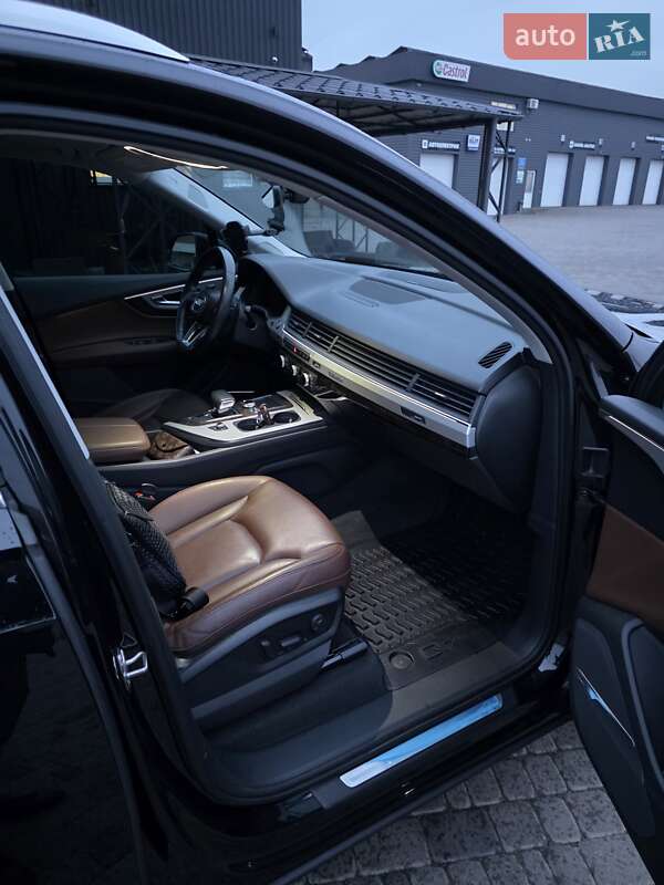 Внедорожник / Кроссовер Audi Q7 2017 в Белой Церкви