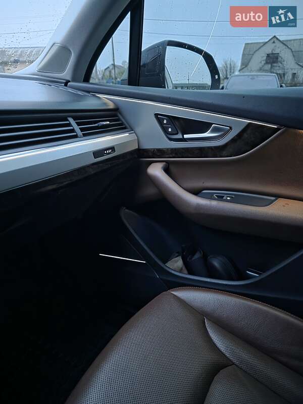 Внедорожник / Кроссовер Audi Q7 2017 в Белой Церкви