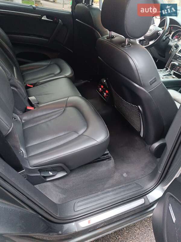 Внедорожник / Кроссовер Audi Q7 2015 в Киеве фото 27 Внедорожник / Кроссовер Audi Q7 2015 в Киеве