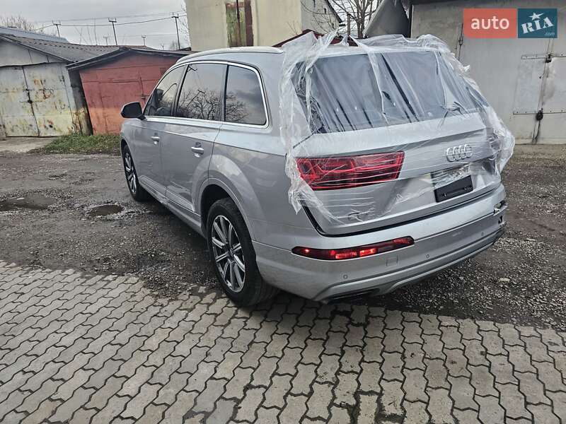 Внедорожник / Кроссовер Audi Q7 2019 в Стрые