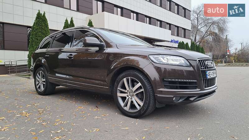 Внедорожник / Кроссовер Audi Q7 2014 в Днепре
