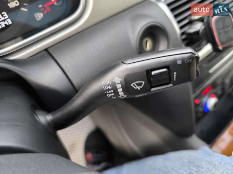 Позашляховик / Кросовер Audi Q7 2015 в Києві