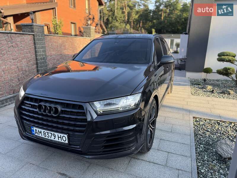 Позашляховик / Кросовер Audi Q7 2018 в Житомирі