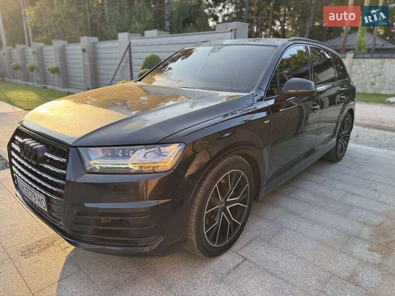 Позашляховик / Кросовер Audi Q7 2018 в Житомирі