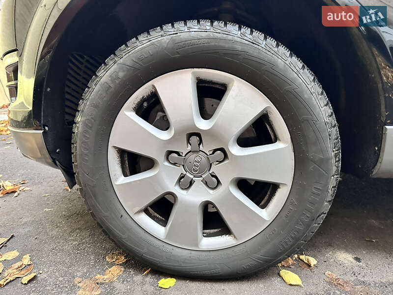 Позашляховик / Кросовер Audi Q7 2012 в Києві фото 11 Позашляховик / Кросовер Audi Q7 2012 в Києві