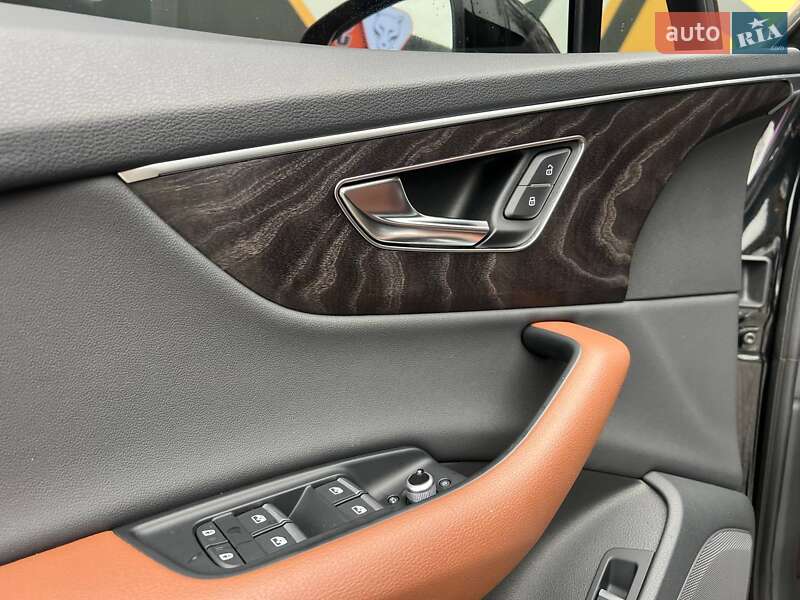 Внедорожник / Кроссовер Audi Q7 2021 в Хмельницком