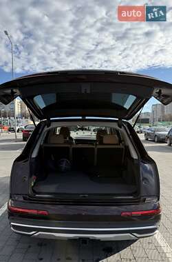 Внедорожник / Кроссовер Audi Q7 2019 в Львове