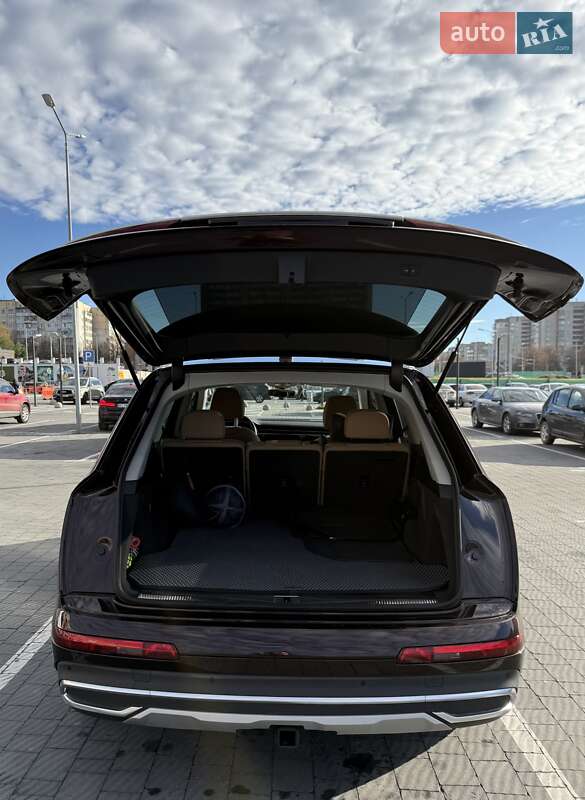 Внедорожник / Кроссовер Audi Q7 2019 в Львове