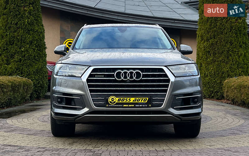 Позашляховик / Кросовер Audi Q7 2017 в Львові