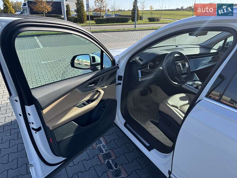 Внедорожник / Кроссовер Audi Q7 2021 в Киеве