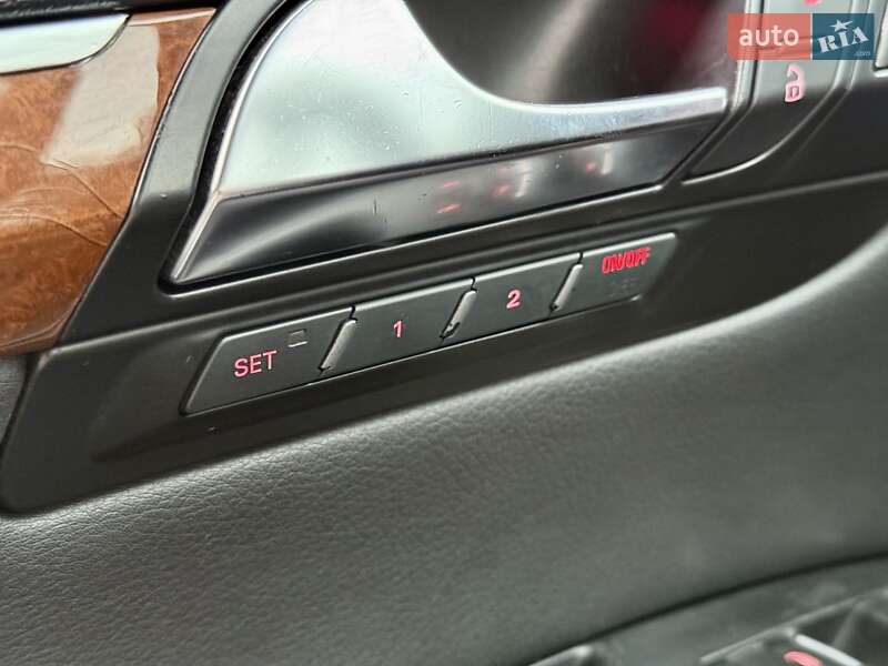 Позашляховик / Кросовер Audi Q7 2014 в Харкові