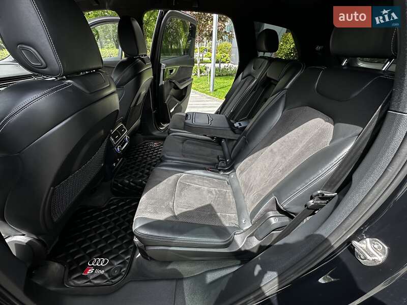 Позашляховик / Кросовер Audi Q7 2017 в Києві фото 22 Позашляховик / Кросовер Audi Q7 2017 в Києві