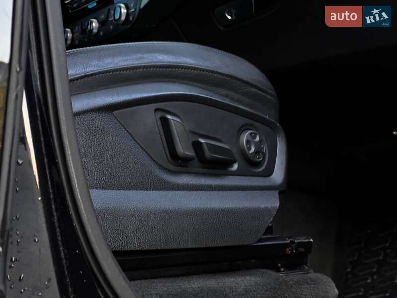 Позашляховик / Кросовер Audi Q7 2017 в Луцьку