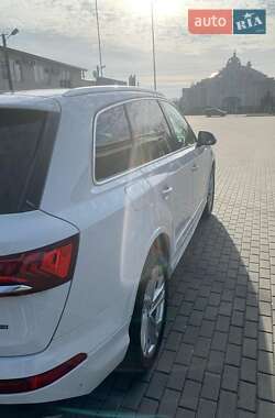 Внедорожник / Кроссовер Audi Q7 2021 в Житомире