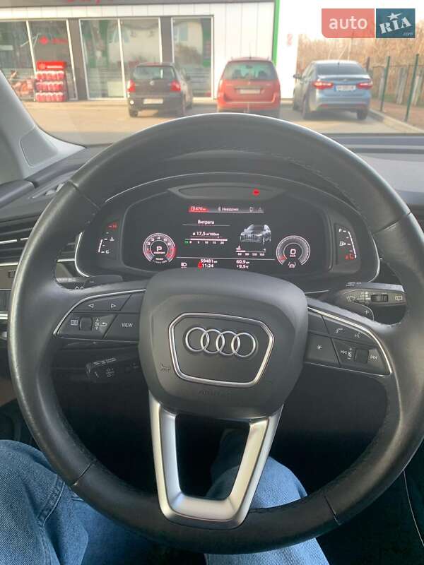 Позашляховик / Кросовер Audi Q7 2021 в Житомирі