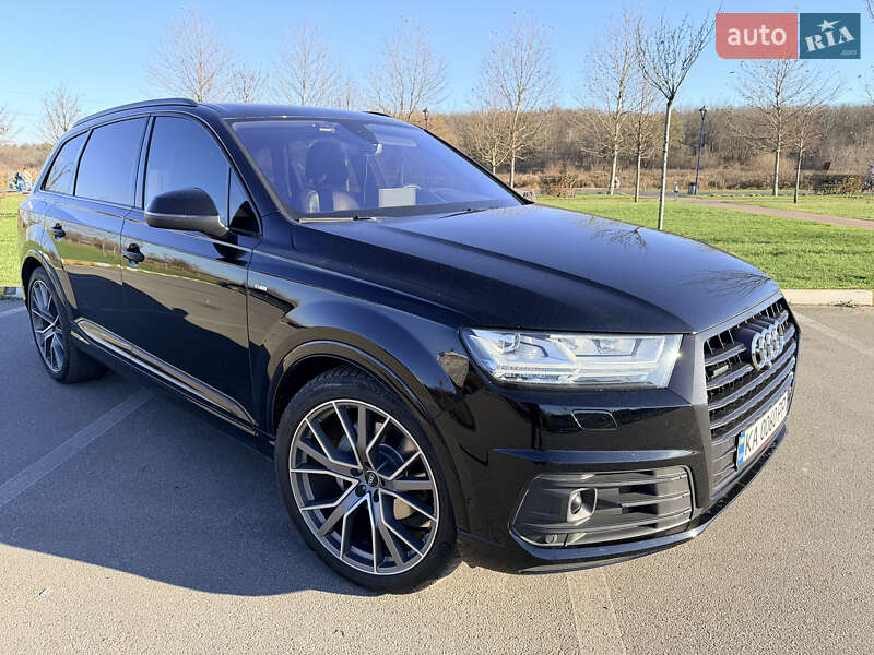 Позашляховик / Кросовер Audi Q7 2017 в Ірпені