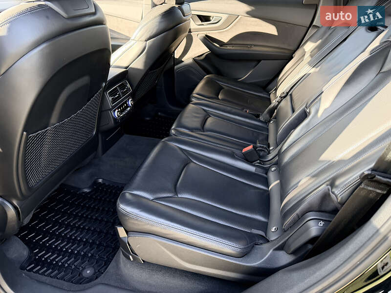 Позашляховик / Кросовер Audi Q7 2017 в Ірпені