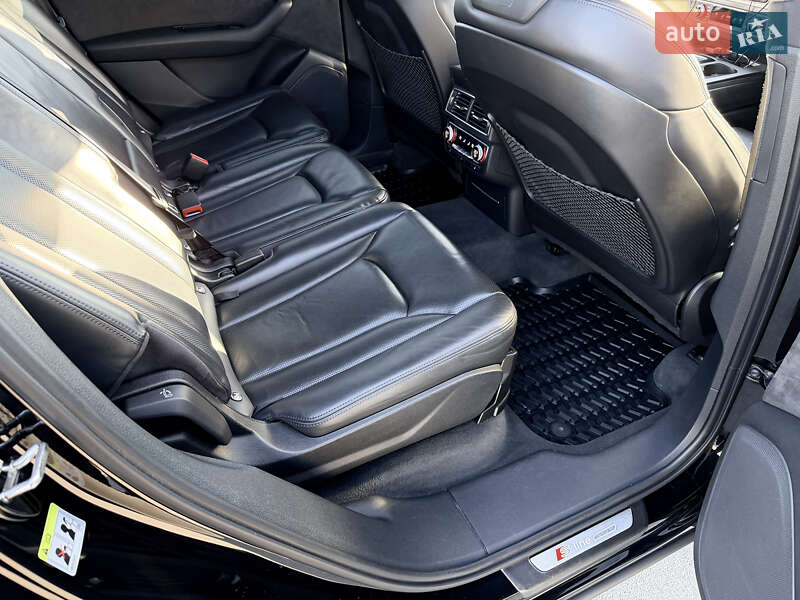 Позашляховик / Кросовер Audi Q7 2017 в Ірпені