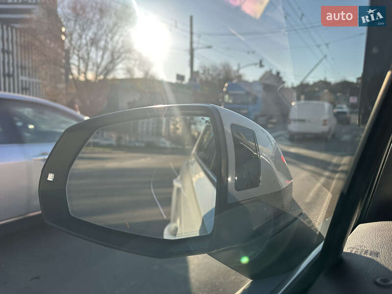 Позашляховик / Кросовер Audi Q7 2016 в Львові