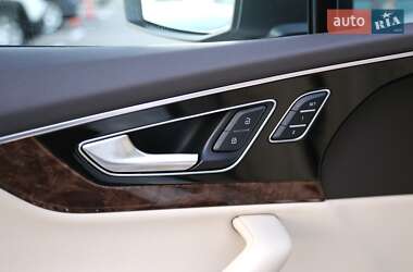 Внедорожник / Кроссовер Audi Q7 2016 в Киеве