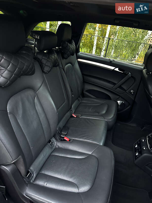 Внедорожник / Кроссовер Audi Q7 2013 в Киеве