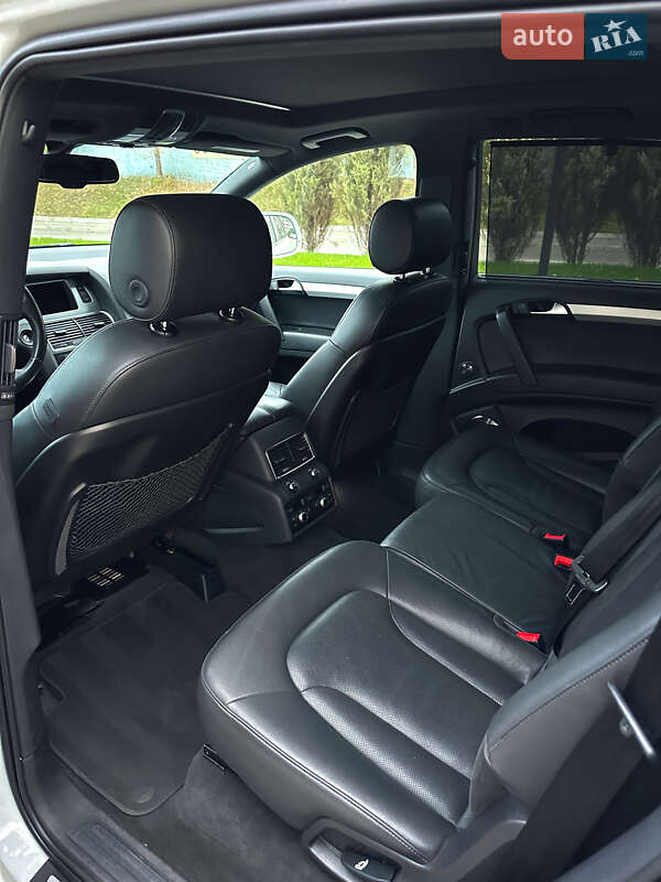 Внедорожник / Кроссовер Audi Q7 2013 в Киеве