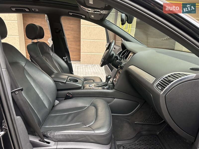 Внедорожник / Кроссовер Audi Q7 2014 в Виннице