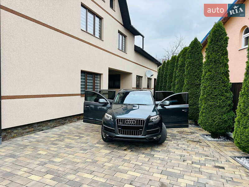 Позашляховик / Кросовер Audi Q7 2010 в Грушево